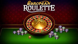 রাতে স্মার্টফোনে অনলাইন গেমিং করছেন একজন ব্যবহারকারী